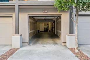 2803 Regatta Dr, Oakland, CA 94601 - Photo 33