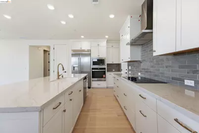 1164 Patriot Way, Hollister, CA 95023 - Photo 5