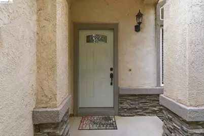 1316 Summer Grove Cir, Fairfield, CA 94534 - Photo 5