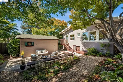 1621 Wellington St, Oakland, CA 94602 - Photo 47