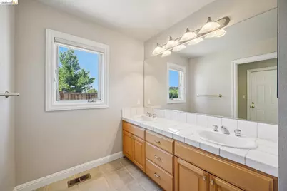 1920 Joseph Dr, Moraga, CA 94556 - Photo 43