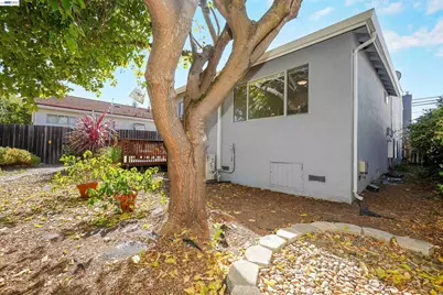 1620 East Ave, Fairview, CA 94541 - Photo 11
