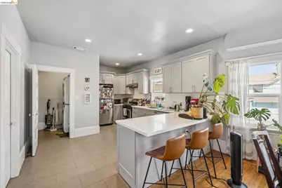 5401 Genoa, Oakland, CA 94611 - Photo 13