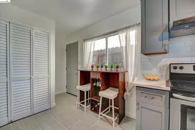 2515 Oliver Ave, Oakland, CA 94605 - Photo 31