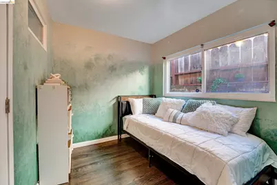 2515 Oliver Ave, Oakland, CA 94605 - Photo 21