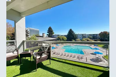 6 Commodore Drive #C337, Emeryville, CA 94608 - Photo 13
