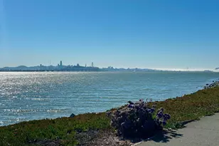 6 Commodore Dr, Emeryville, CA 94608 - Photo 33