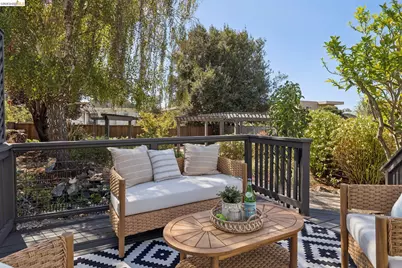 915 63rd St, Oakland, CA 94608 - Photo 51