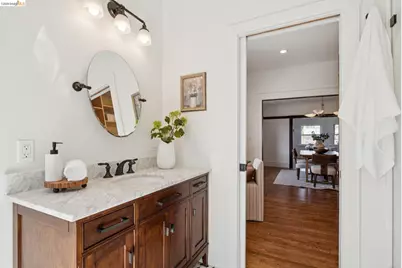 915 63rd St, Oakland, CA 94608 - Photo 19