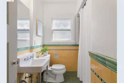 2816 Webster St, Berkeley, CA 94705 - Photo 27