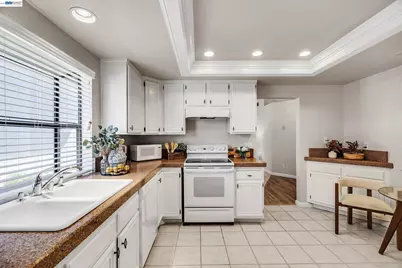 1816 Sinclair Dr, Pleasanton, CA 94588 - Photo 11