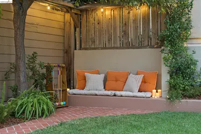 6212 Rockwell St, Oakland, CA 94618 - Photo 63