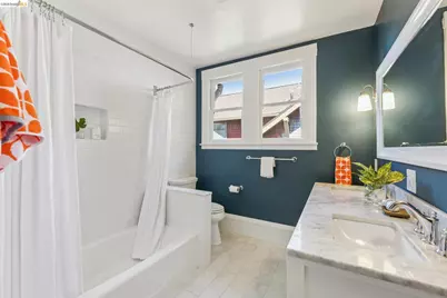5701 Oak Grove Ave, Oakland, CA 94618 - Photo 23