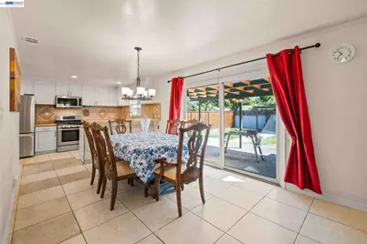 8591 Beverly Ln, Dublin, CA 94568 - Photo 7