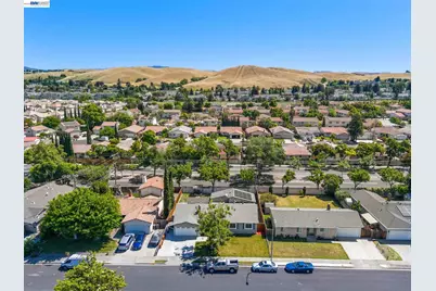 8591 Beverly Ln, Dublin, CA 94568 - Photo 33