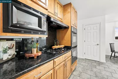 140 Lucinda Ln, Pleasant Hill, CA 94523 - Photo 11