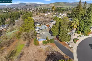 599 Mt Dell Dr, Clayton, CA 94517 - Photo 55