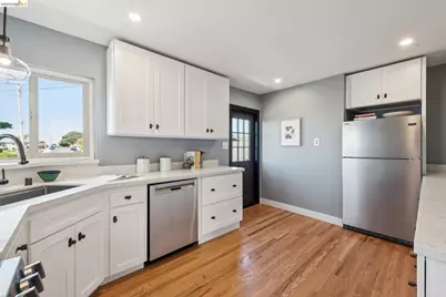 6265 Highland Ave, Richmond, CA 94805 - Photo 15