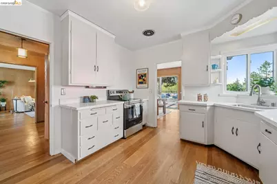 155 Avenida Dr, Berkeley, CA 94708 - Photo 27