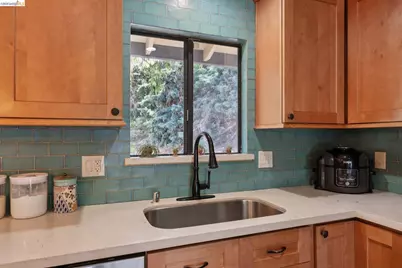 904 View Drive, Richmond, CA 94803 - Photo 23