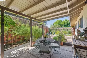 904 View Dr, Richmond, CA 94803 - Photo 29