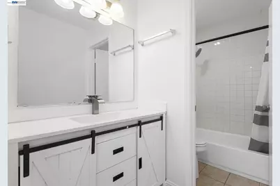 1387 Del Rio Cir #B, Concord, CA 94518 - Photo 15