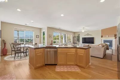 171 Country Club Dr, Brentwood, CA 94513 - Photo 33