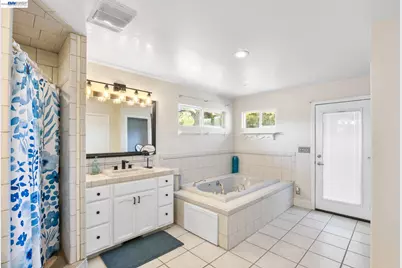 16259 Rancho Viejo Ct, Tracy, CA 95304 - Photo 17