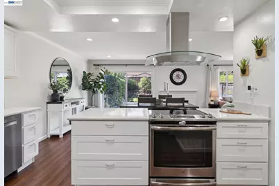 24 Velasco Ct, Danville, CA 94526 - Photo 9