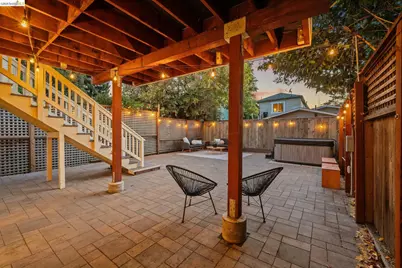 5933 Fremont St, Oakland, CA 94608 - Photo 61