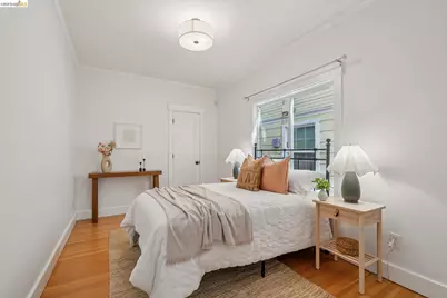 5933 Fremont St, Oakland, CA 94608 - Photo 31