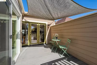 5933 Fremont St, Oakland, CA 94608 - Photo 23