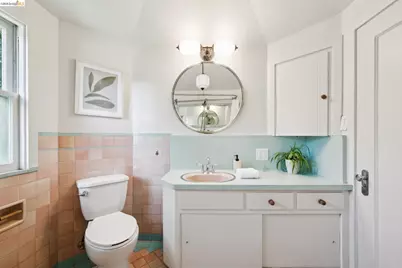 106 Sonia St, Oakland, CA 94618 - Photo 37