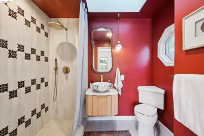 106 Sonia St, Oakland, CA 94618 - Photo 31