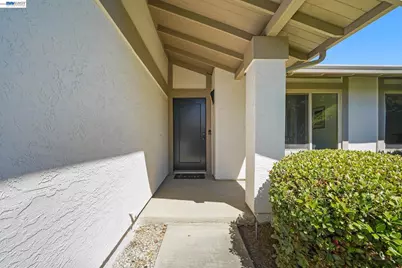 38660 Moore Dr, Fremont, CA 94536 - Photo 3