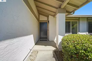 38660 Moore Dr, Fremont, CA 94536 - Photo 3