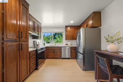 38660 Moore Dr, Fremont, CA 94536 - Photo 13