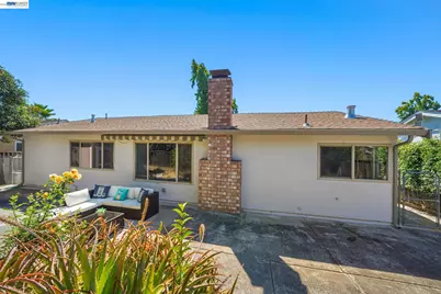 38660 Moore Dr, Fremont, CA 94536 - Photo 31