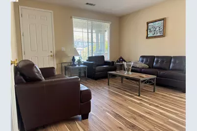 2385 Fieldgate Dr, Pittsburg, CA 94565 - Photo 3