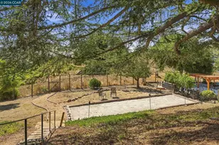 303 Calle La Mesa, Moraga, CA 94556 - Photo 29