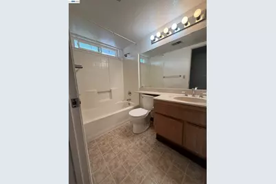 446 Lighthouse Dr, Vallejo, CA 94590 - Photo 21