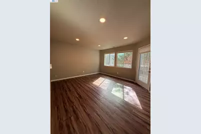 446 Lighthouse Dr, Vallejo, CA 94590 - Photo 7