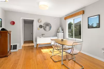7542 Valentine St, Oakland, CA 94605 - Photo 9