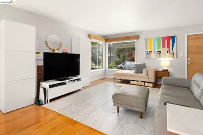 7542 Valentine St, Oakland, CA 94605 - Photo 7