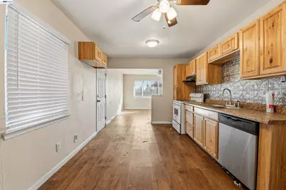 1223 Santa Fe Ave, Merced, CA 95340 - Photo 5