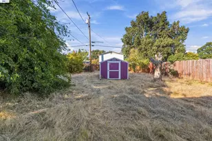 1223 Santa Fe Ave, Merced, CA 95340 - Photo 11