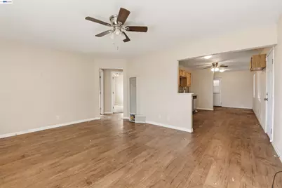 1223 Santa Fe Ave, Merced, CA 95340 - Photo 7