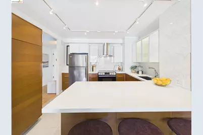 320 Lee St #303, Oakland, CA 94610 - Photo 9