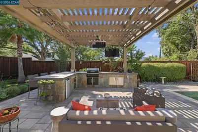 4 Tyler Ct, Danville, CA 94526 - Photo 5
