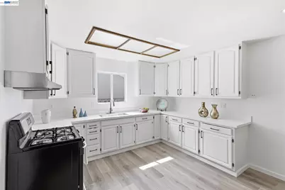 2167 Cypress Ave, San Pablo, CA 94806 - Photo 17
